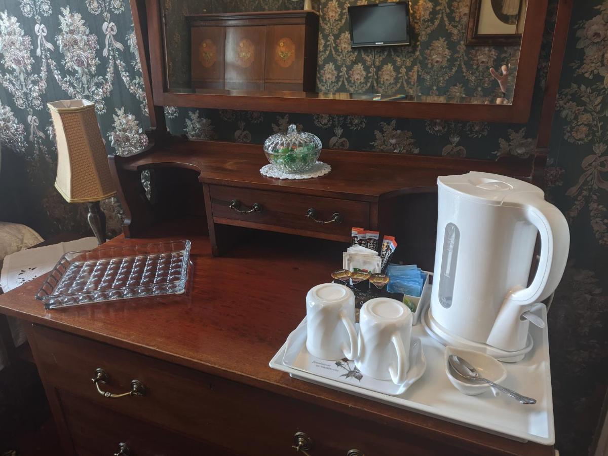 Classic Double Room,1589354106:JPEG