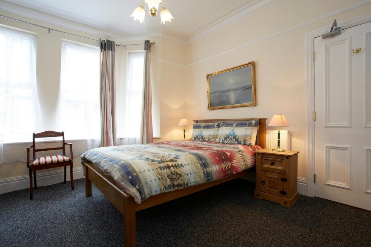 Double Room,1692107683:JPEG