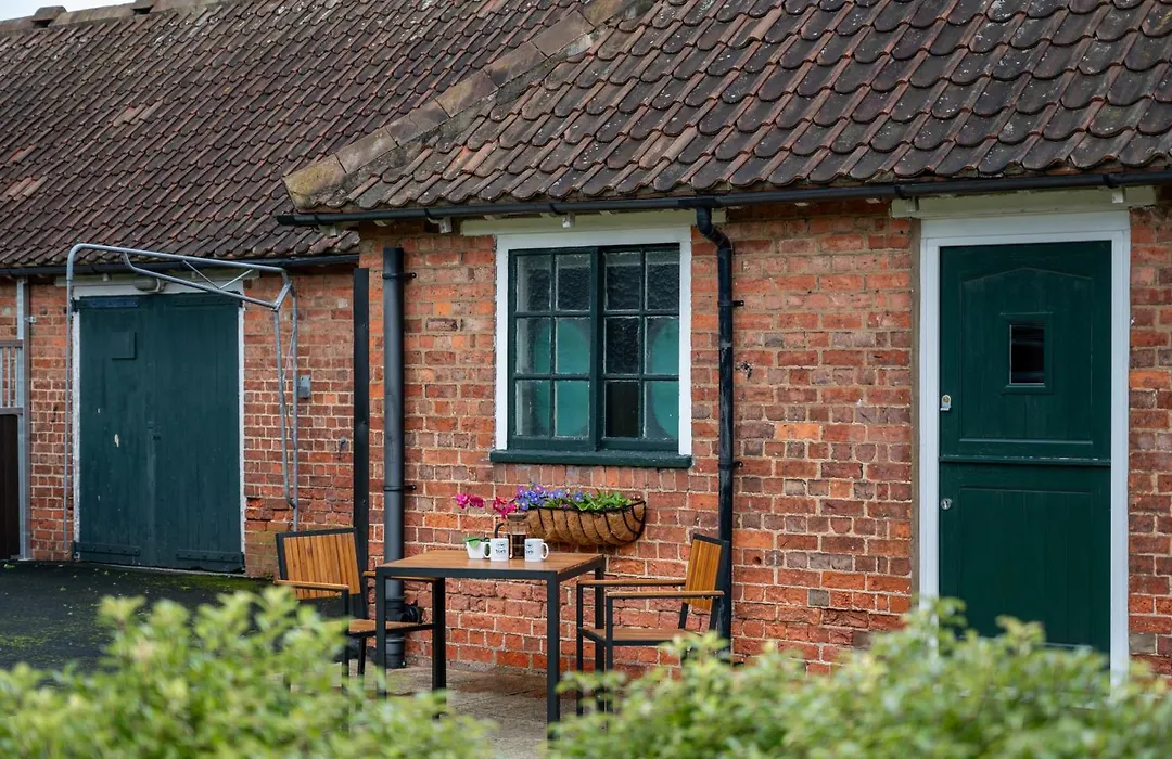 Stableside Hostel At York Racecourse-1