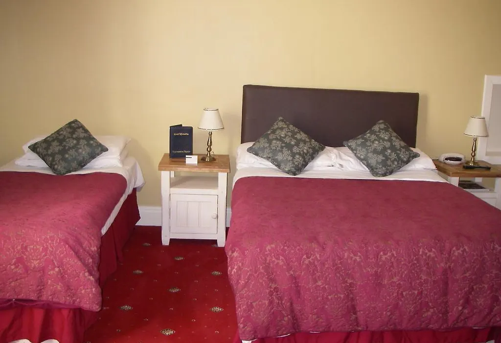 Knavesmire Manor Hotel And Leisure-1