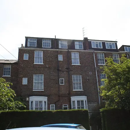 Holmwood House Guest Accommodation-3