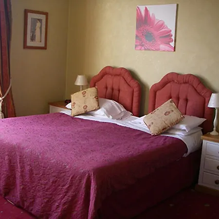 Knavesmire Manor Hotel And Leisure-3