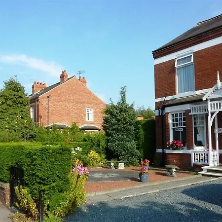 Heworth Guest House-3