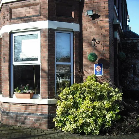 Feversham Lodge Guest House-3